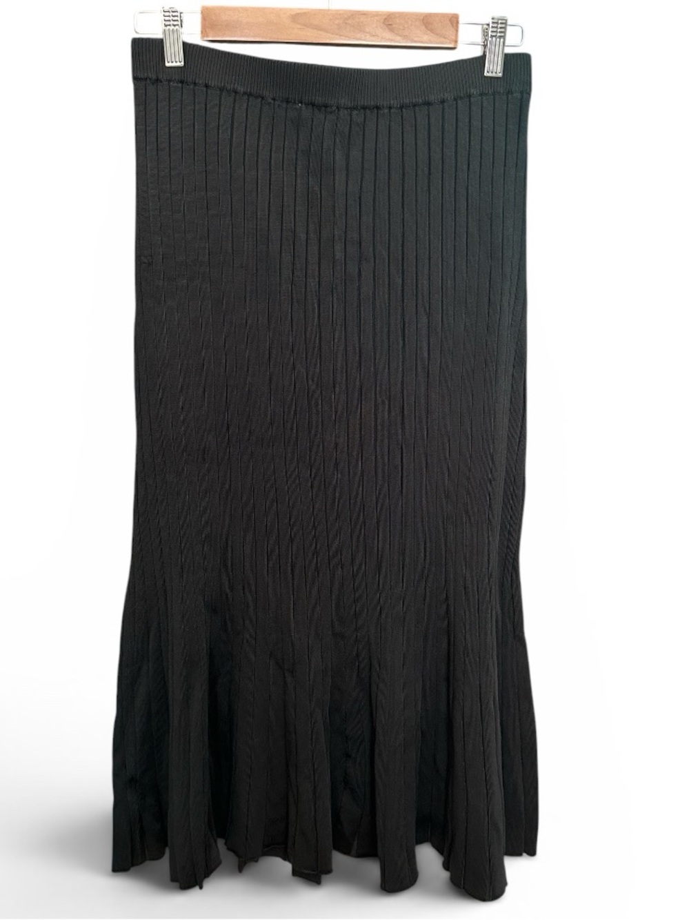 House of Harlow 1960 Ribbed Crop Top & Skirt Set - Picture 3 of 8